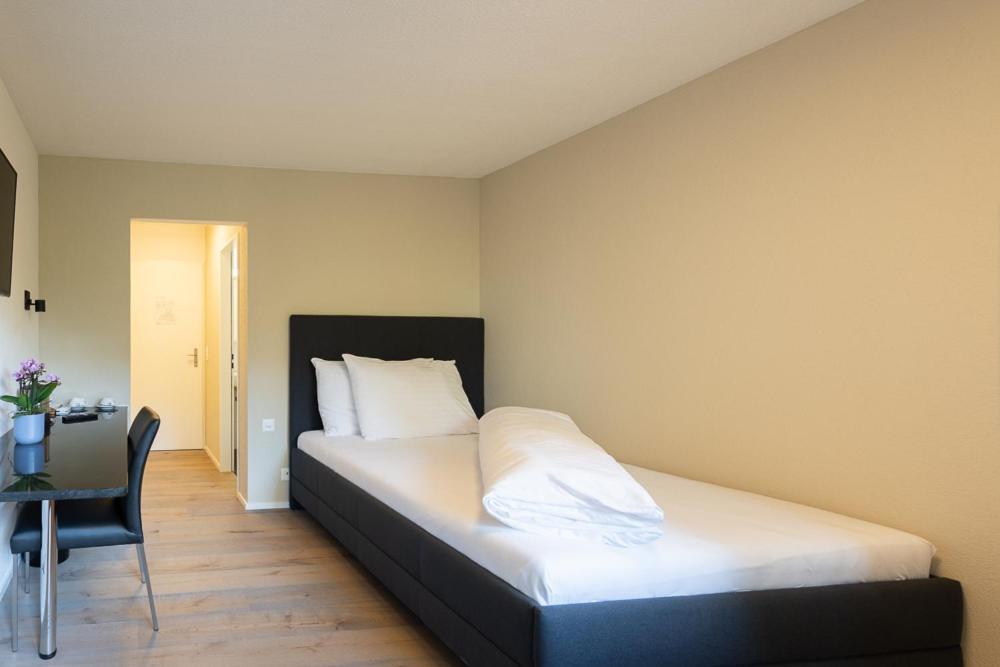Noah Hotel Ruti  Buitenkant foto