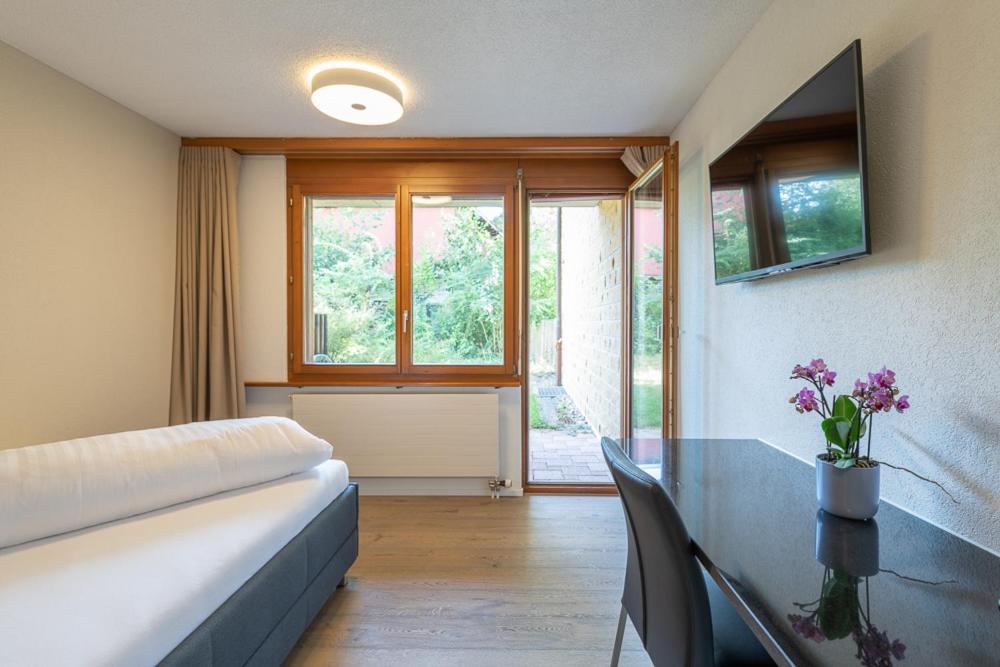 Noah Hotel Ruti  Buitenkant foto