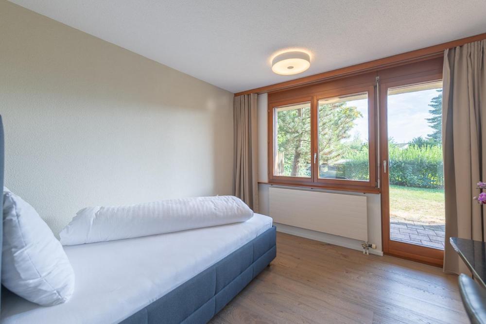 Noah Hotel Ruti  Buitenkant foto